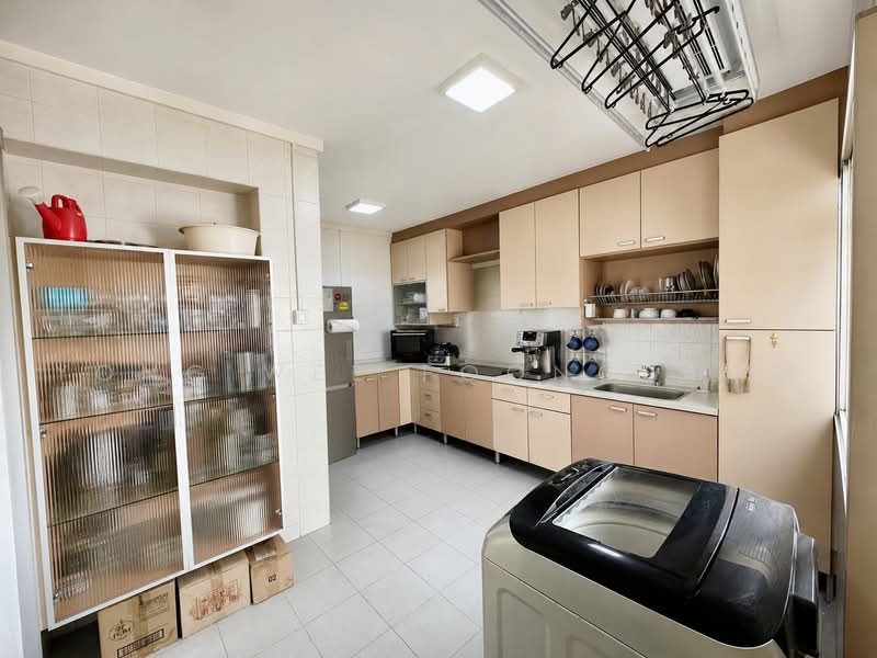 251 Choa Chu Kang Avenue 2, 251 Choa Chu Kang Avenue 2, 4 Bedrooms, 1,345 sqft, HDB Flat For Sale, by Yong Wee Foong 杨伟锋, 500222719 - Kitchen - PropertyGuru.com.sg
