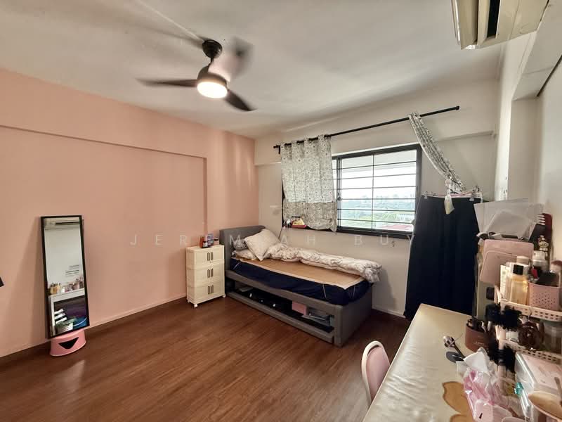 51 Teban Gardens Road, 51 Teban Gardens Road, 4 Bedrooms, 1,572 sqft, HDB Flat For Sale, by Jeremiah Buy, 500222723 - Bedroom - PropertyGuru.com.sg
