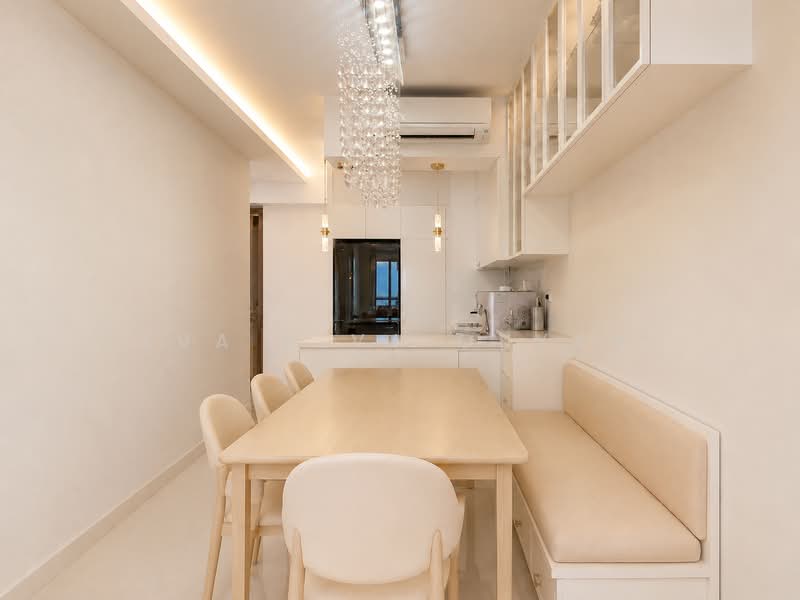 Cheap Cheap Cheap 3B2B at Treasure at Tampines, , 3 Bedrooms, 947 sqft, Condominium For Sale, by Elva Elva Ouyang, 500222726 - Dining Room - PropertyGuru.com.sg