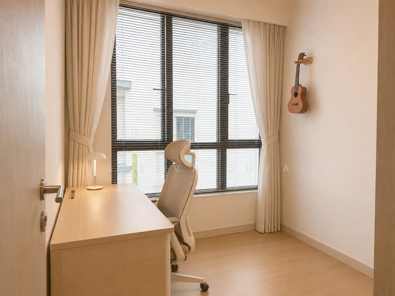 Cheap Cheap Cheap 3B2B at Treasure at Tampines, , 3 Bedrooms, 947 sqft, Condominium For Sale, by Elva Elva Ouyang, 500222726 - Study - PropertyGuru.com.sg