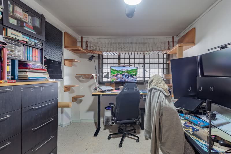 808 Tampines Avenue 4, 808 Tampines Avenue 4, 2 Bedrooms, 786 sqft, HDB Flat For Sale, by Jesper Kow Zhong Jun, 500222737 - Study - PropertyGuru.com.sg