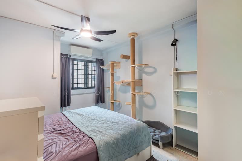 808 Tampines Avenue 4, 808 Tampines Avenue 4, 2 Bedrooms, 786 sqft, HDB Flat For Sale, by Jesper Kow Zhong Jun, 500222737 - Bedroom - PropertyGuru.com.sg
