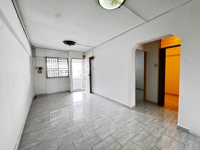 345 Ang Mo Kio Avenue 3, 345 Ang Mo Kio Avenue 3, 2 Bedrooms, 785 sqft, HDB Flat For Sale, by Elaine Ng, 500222738 - Living room - PropertyGuru.com.sg
