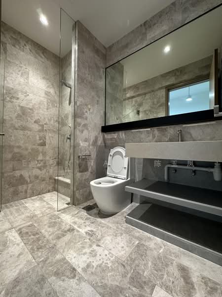 Bliss@Kovan, 6A Simon Lane, 3 Bedrooms, 1,163 sqft, Apartment For Rent, by Evon Tan 陈玉凤, 500222746 - Master Bathroom - PropertyGuru.com.sg