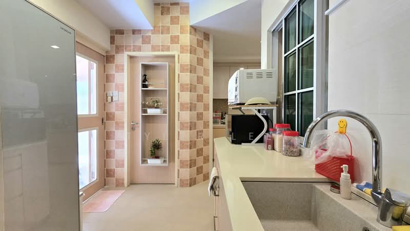 Da Silva Villas, Da Silva Lane, 5 Bedrooms, 3,558 sqft, Terraced House For Sale, by Tyler Lee, 500222747 - Kitchen - PropertyGuru.com.sg