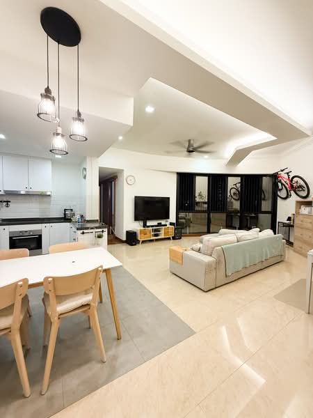 Bishan 8, 61 Bishan Street 21, 3 Bedrooms, 1,163 sqft, Condominium For Sale, by Soon Wei Jie, 500222748 - Living Room - PropertyGuru.com.sg