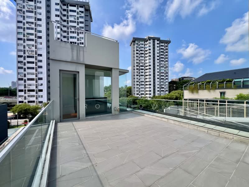 3 Storey Bungalow With 5 Bedrooms EnSuite + 1 Family Area + 1 Helpers Room En-Suite, Queen’s Road, Duke’s Road, Tan Kim Cheng Road, 6 Bedrooms, 7,500 sqft, Bungalow House For Rent, by Roy Low, 500222749 - Exterior - PropertyGuru.com.sg