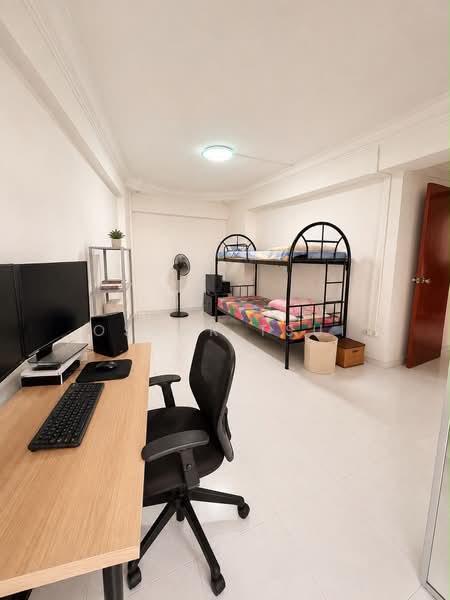 298 Bukit Batok Street 22, 298 Bukit Batok Street 22, 3 Bedrooms, 1,087 sqft, HDB Flat For Sale, by Oscar Tsui, 500222752 - Bedroom - PropertyGuru.com.sg