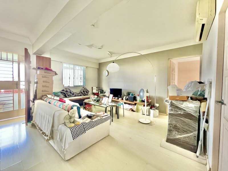 475 Ang Mo Kio Avenue 10, 475 Ang Mo Kio Avenue 10, Room Rental, 100 sqft, HDB Flat For Rent, by Lee Yin Jie, 500222754 - Living Room - PropertyGuru.com.sg