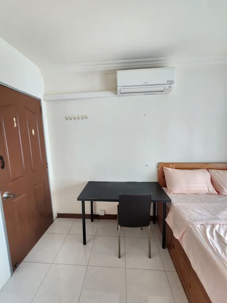 Melville Park, 18 Simei Street 1, Room Rental, 120 sqft, Apartment For Rent, by Steve Voon, 500222755 - Bedroom - PropertyGuru.com.sg