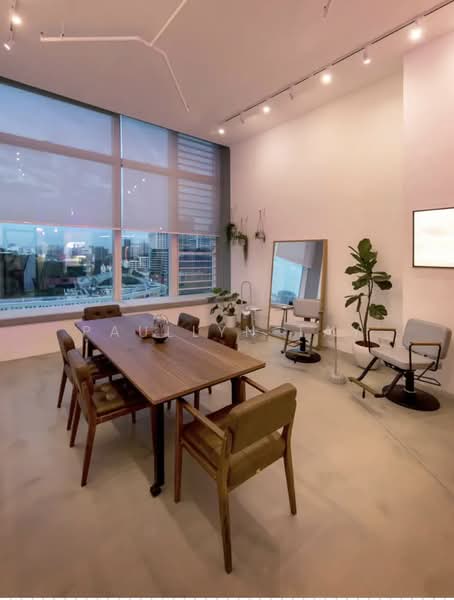 The Central, 6 Eu Tong Sen Street, Boat Quay / Raffles Place / Marina, 614 sqft, Office For Sale, by Paullyn Tay, 500222759 - Dining Room - CommercialGuru.com.sg