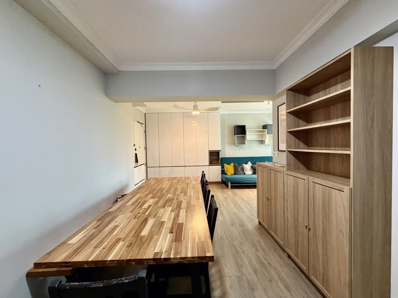130A Lorong 1 Toa Payoh, 130A Lorong 1 Toa Payoh, 3 Bedrooms, 1,001 sqft, HDB Flat For Rent, by Lily Ho, 500222760 - Living Room - PropertyGuru.com.sg