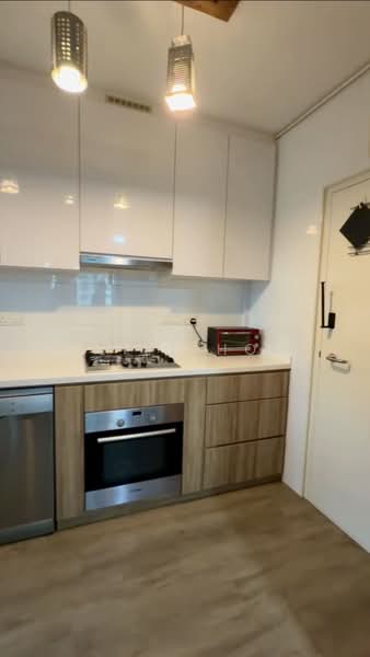 130A Lorong 1 Toa Payoh, 130A Lorong 1 Toa Payoh, 3 Bedrooms, 1,001 sqft, HDB Flat For Rent, by Lily Ho, 500222760 - Kitchen - PropertyGuru.com.sg
