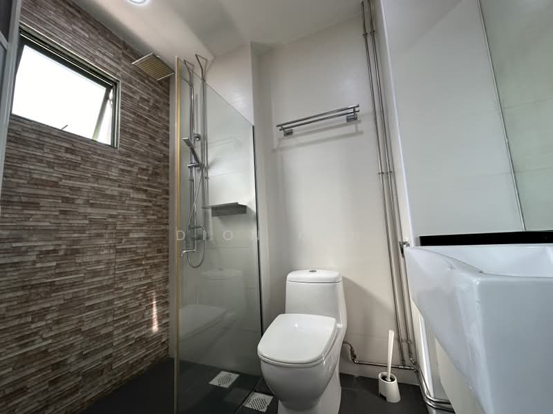 Peirce View, 557 Upper Thomson Road, 2 Bedrooms, 786 sqft, Condominium For Sale, by Dion Koh, 500222766 - Bathroom - PropertyGuru.com.sg