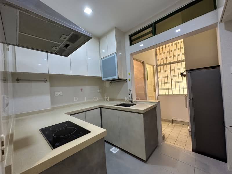 Peirce View, 557 Upper Thomson Road, 2 Bedrooms, 786 sqft, Condominium For Sale, by Dion Koh, 500222766 - Kitchen - PropertyGuru.com.sg