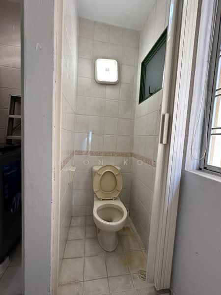 Peirce View, 557 Upper Thomson Road, 2 Bedrooms, 786 sqft, Condominium For Sale, by Dion Koh, 500222766 - Bathroom - PropertyGuru.com.sg