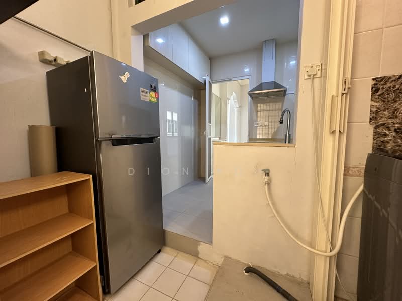 Peirce View, 557 Upper Thomson Road, 2 Bedrooms, 786 sqft, Condominium For Sale, by Dion Koh, 500222766 - Kitchen - PropertyGuru.com.sg