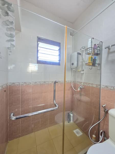 322C Anchorvale Drive, 322C Anchorvale Drive, 3 Bedrooms, 1,184 sqft, HDB Flat For Sale, by Cynthia Chan, 500222767 - Bathroom - PropertyGuru.com.sg