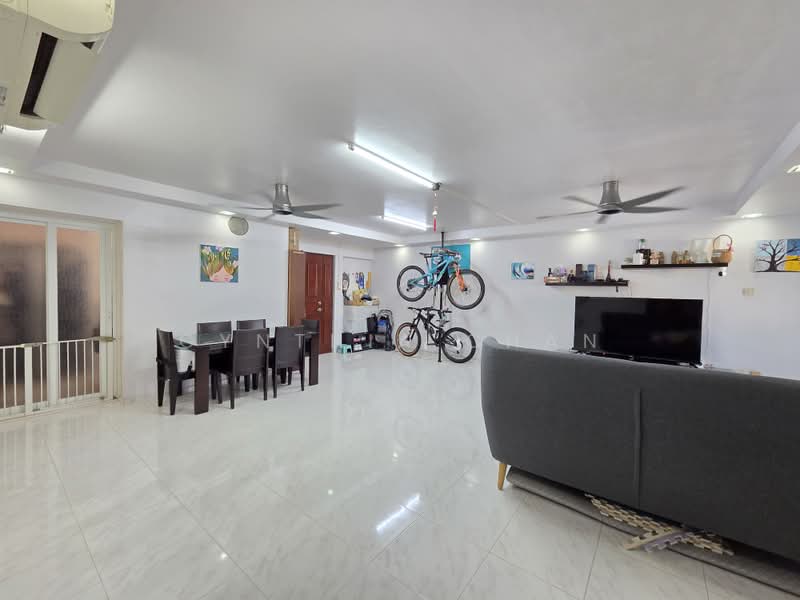 322C Anchorvale Drive, 322C Anchorvale Drive, 3 Bedrooms, 1,184 sqft, HDB Flat For Sale, by Cynthia Chan, 500222767 - Living Room - PropertyGuru.com.sg