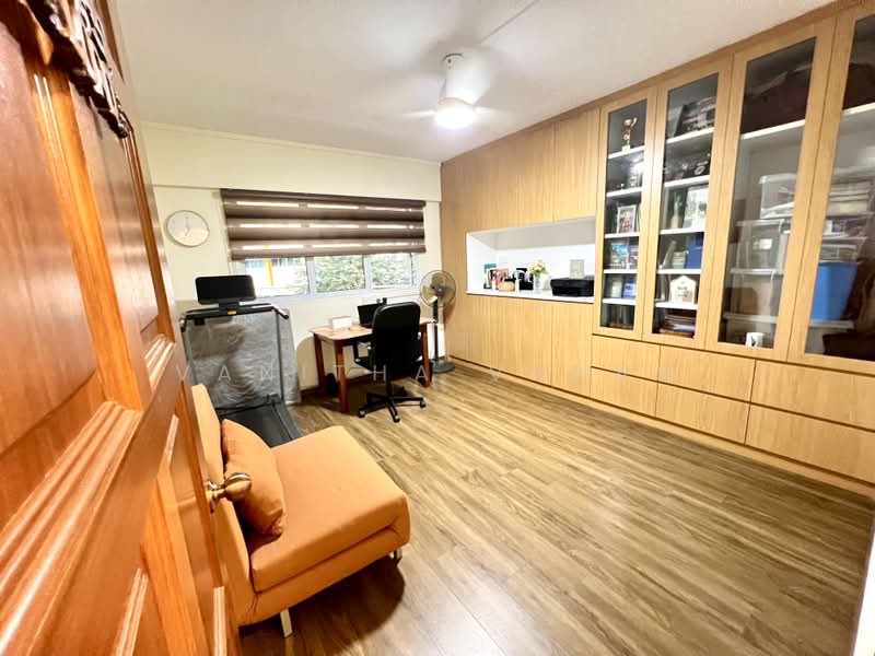 187 Bishan Street 13, 187 Bishan Street 13, 3 Bedrooms, 1,572 sqft, HDB Flat For Sale, by Vanitha Vanan, 500222771 - Study - PropertyGuru.com.sg