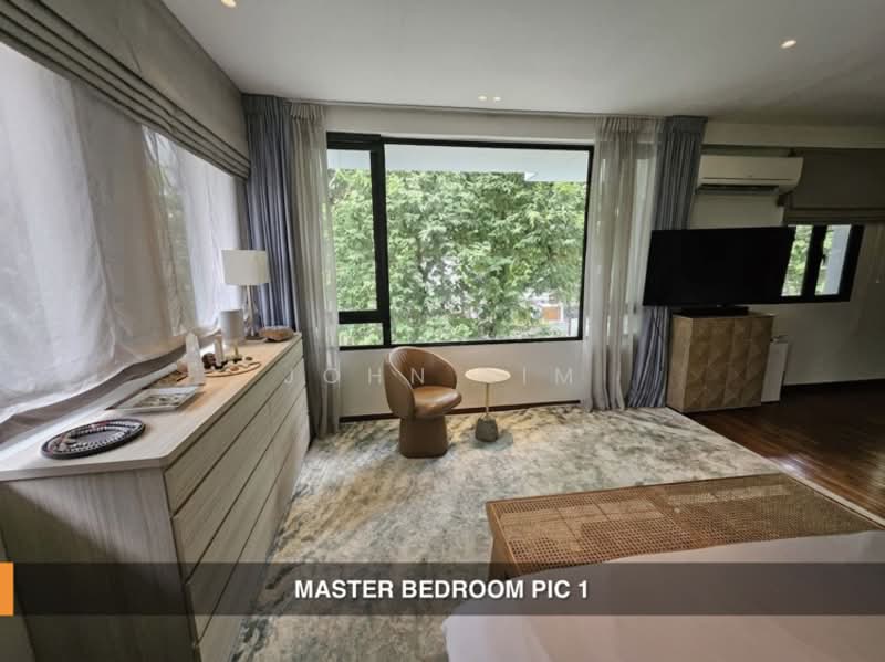 Holland Grove, 91 Holland Grove View, 3 Bedrooms, 4,000 sqft, Semi-Detached House For Sale, by John Lim, 500222779 - Master Bedroom - PropertyGuru.com.sg