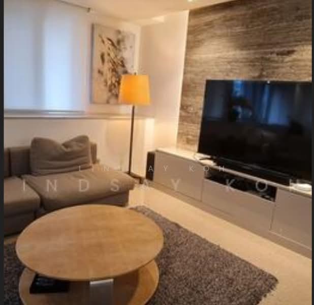 Queensberry Lodge, 11 Shanghai Road, 5 Bedrooms, 1,861 sqft, Apartment For Sale, by Lindsay Koh, 500222785 - Living Room - PropertyGuru.com.sg