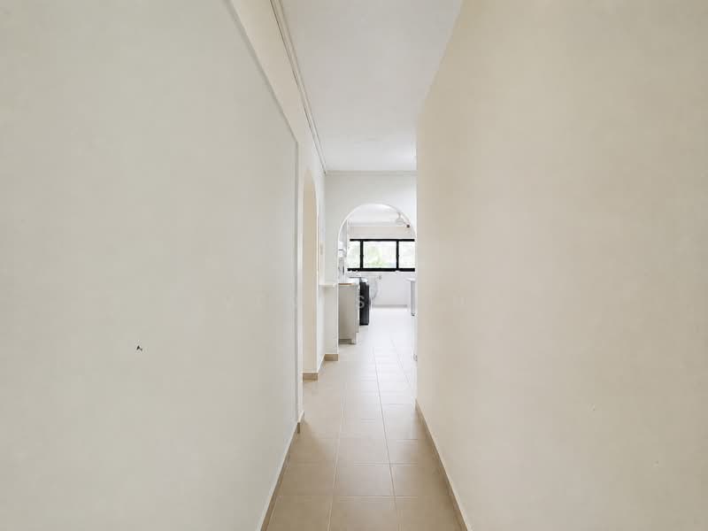 138 Bedok North Street 2, 138 Bedok North Street 2, 2 Bedrooms, 721 sqft, HDB Flat For Sale, by Venus Wu, 500222786 - Corridor - PropertyGuru.com.sg