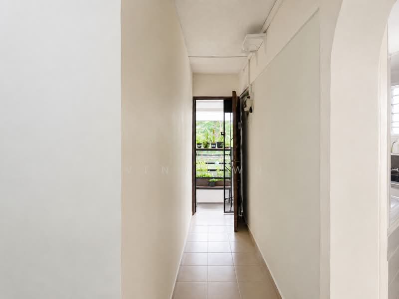 138 Bedok North Street 2, 138 Bedok North Street 2, 2 Bedrooms, 721 sqft, HDB Flat For Sale, by Venus Wu, 500222786 - Corridor - PropertyGuru.com.sg