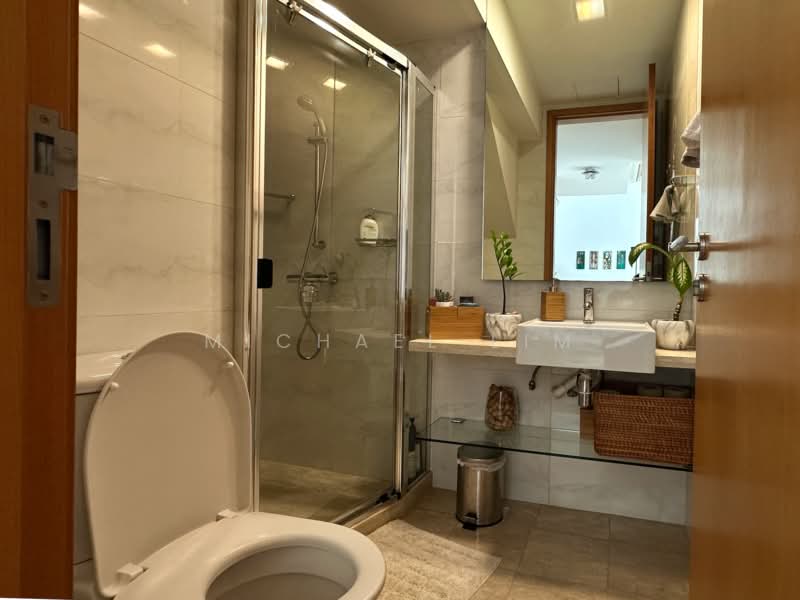 Strata, 1 Essex Road, 2 Bedrooms, 1,065 sqft, Apartment For Sale, by Michael Lim, 500222789 - Bathroom - PropertyGuru.com.sg