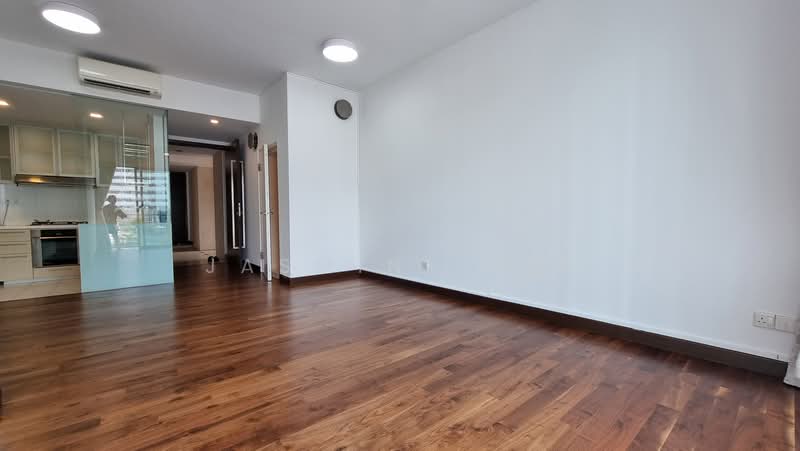 Watermark Robertson Quay, 5 Rodyk Street, 2 Bedrooms, 947 sqft, Apartment For Sale, by Jasmine See, 500222794 - Living Room - PropertyGuru.com.sg