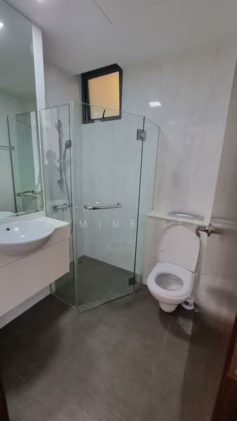 Watermark Robertson Quay, 5 Rodyk Street, 2 Bedrooms, 947 sqft, Apartment For Sale, by Jasmine See, 500222794 - Bathroom - PropertyGuru.com.sg