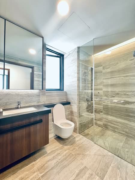 One Pearl Bank, 1 Pearl Bank, 2 Bedrooms, 807 sqft, Condominium For Sale, by Daniel Chan, 500222796 - Bathroom - PropertyGuru.com.sg