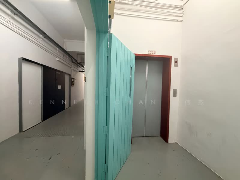Halcyon 2, 47 Jalan Pemimpin, 222 sqft, Light Industrial (B1) For Rent, by Kenneth Chan 曾伟杰, 500222799 - Corridor - CommercialGuru.com.sg