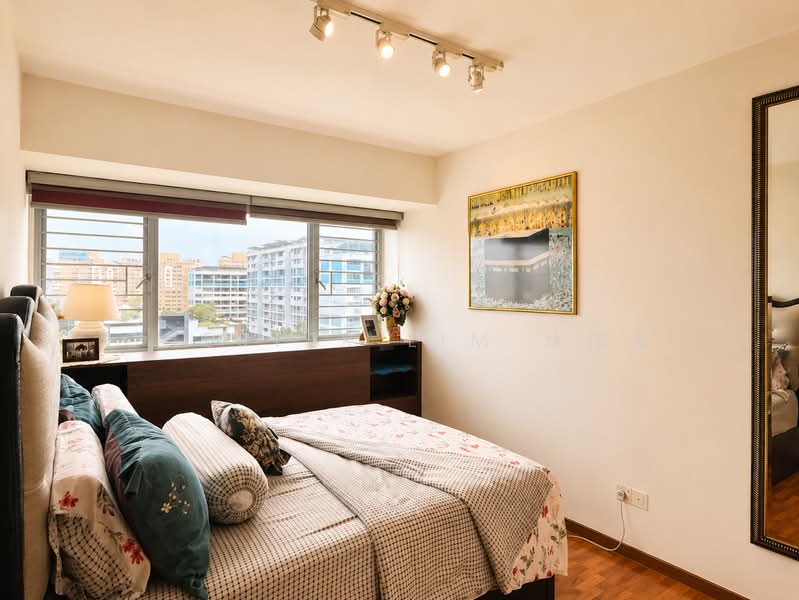 518C Tampines Central 7, 518C Tampines Central 7, 3 Bedrooms, 1,216 sqft, HDB Flat For Sale, by Chester Lim 林俊贤, 500222830 - Master bedroom - PropertyGuru.com.sg