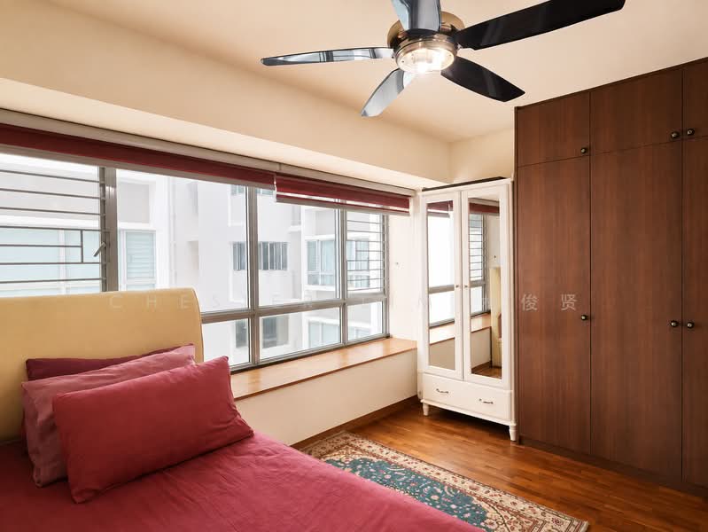 518C Tampines Central 7, 518C Tampines Central 7, 3 Bedrooms, 1,216 sqft, HDB Flat For Sale, by Chester Lim 林俊贤, 500222830 - Bedroom 2 - PropertyGuru.com.sg