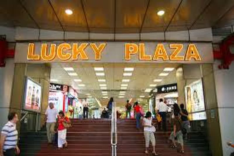 Lucky Plaza, 304 Orchard Road, 400 sqft, Mall Shop For Rent, by Patric Poon, 500222857 - Entrance - CommercialGuru.com.sg
