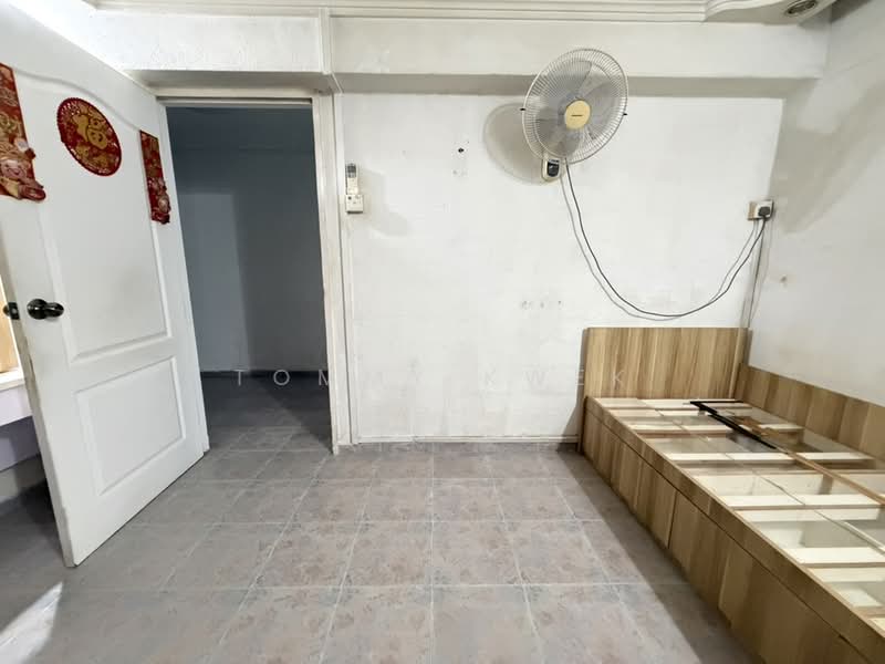 4 Lorong 7 Toa Payoh, 4 Lorong 7 Toa Payoh, Room Rental, 300 sqft, HDB Flat For Rent, by Tommy Kwek, 500222861 - Bedroom - PropertyGuru.com.sg