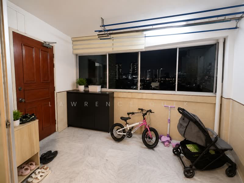 613 Clementi West Street 1, 613 Clementi West Street 1, 3 Bedrooms, 1,432 sqft, HDB Flat For Sale, by Lawrence Quek, 500222867 - Balcony - PropertyGuru.com.sg