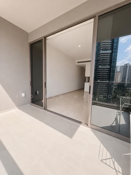 The Avenir, 8 River Valley Close, 3 Bedrooms, 1,141 sqft, Condominium For Sale, by Zaid Bin Haroon, 500222875 - Balcony - PropertyGuru.com.sg