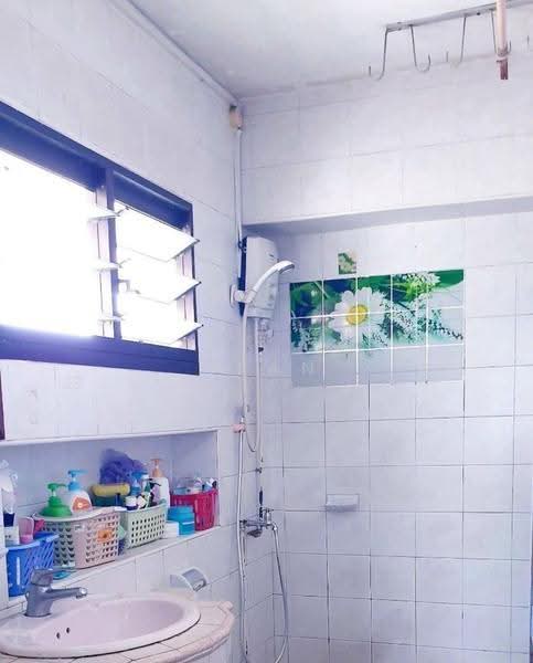 444 Choa Chu Kang Avenue 4, 444 Choa Chu Kang Avenue 4, Dairy Farm / Bukit Panjang / Choa Chu Kang, 3 Bedrooms, 1,302 sqft, HDB Flat For Sale, by Jean Ang 诗吟, 500222881 - Bathroom - PropertyGuru.com.sg