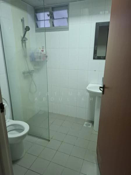 107C Canberra Street, 107C Canberra Street, Sembawang / Yishun, 2 Bedrooms, 722 sqft, HDB Flat For Sale, by FATIMAH ABDULLAH, 500222898 - Common Bathroom - PropertyGuru.com.sg