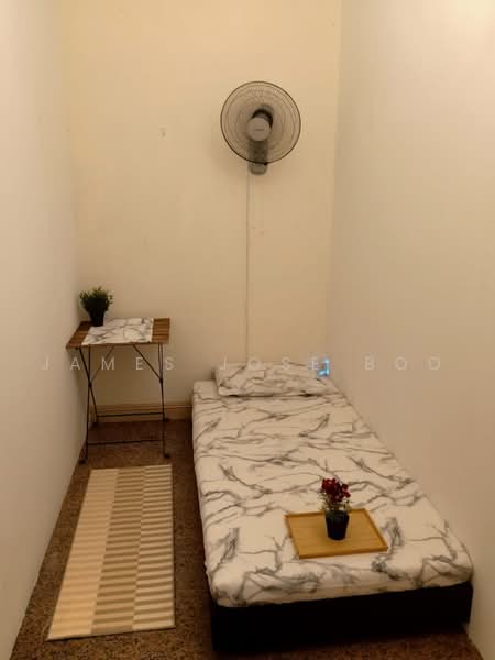 Sherwood Condo, 169 Jalan Jurong Kechil, 1 Bedroom, , Condominium For Rent, by James Jose Boo, 500222909 - PropertyGuru.com.sg