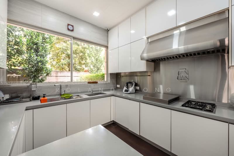 Modern 2 Storey Good Class Bungalow at Yarwood, Yarwood Avenue, 6 Bedrooms, 9,279 sqft, Good Class Bungalow For Sale, by Roland Wong, 500222914 - Kitchen - PropertyGuru.com.sg