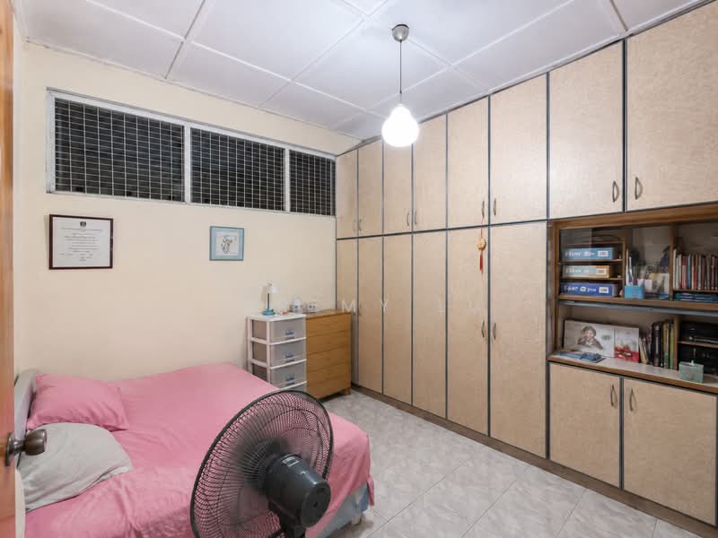 Sembawang Hills Estate, 5 Jalan Menarong, 4 Bedrooms, 2,000 sqft, Terraced House For Sale, by Jeremy Lu, 500222919 - Bedroom - PropertyGuru.com.sg