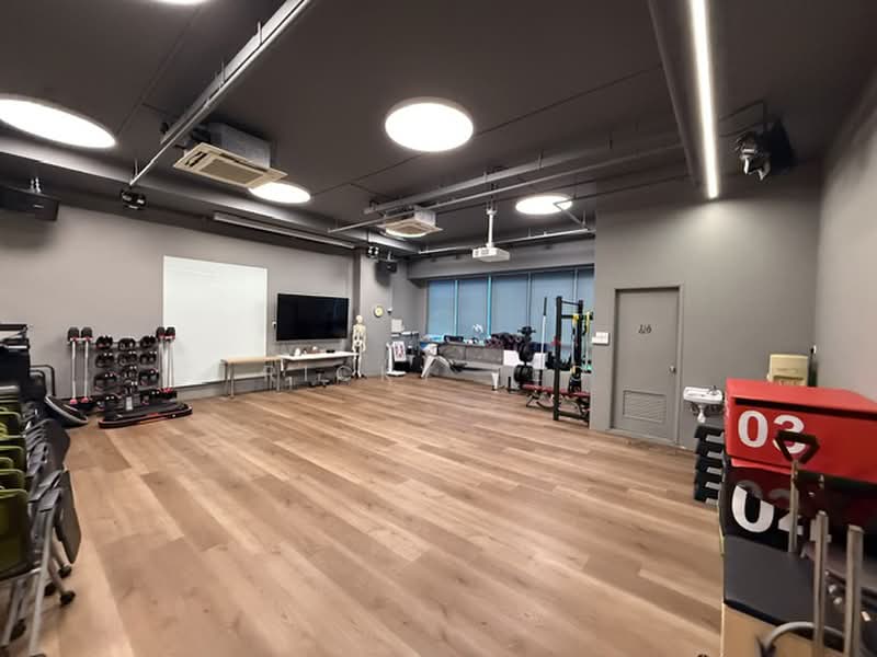 One Commonwealth, 1 Commonwealth Lane, 7,000 sqft, Light Industrial (B1) For Rent, by Ricky Teo, 500222933 - Gym - CommercialGuru.com.sg