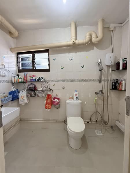 699C Hougang Street 52, 699C Hougang Street 52, 3 Bedrooms, 1,076 sqft, HDB Flat For Sale, by Steven Lee, 500222941 - Bathroom - PropertyGuru.com.sg