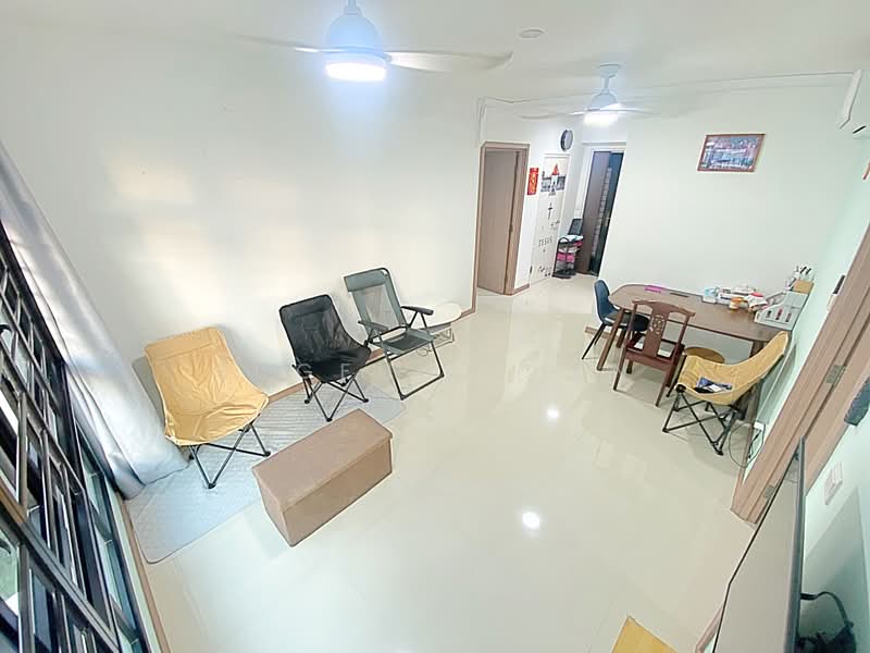 419D Northshore Drive, 419D Northshore Drive, 2 Bedrooms, 721 sqft, HDB Flat For Sale, by Eugene Chen, 500222943 - Living Room - PropertyGuru.com.sg