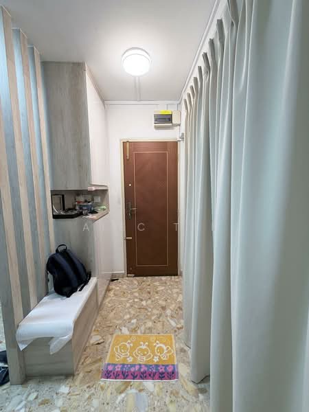 308 Jurong East Street 32, 308 Jurong East Street 32, 2 Bedrooms, 796 sqft, HDB Flat For Sale, by Alec Tan, 500222944 - Entrance - PropertyGuru.com.sg