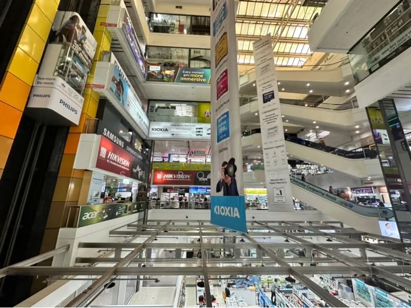 Sim Lim Square, 1 Rochor Canal Road, 301 sqft, Mall Shop For Rent, by Ssharon Loh, 500222955 - CommercialGuru.com.sg