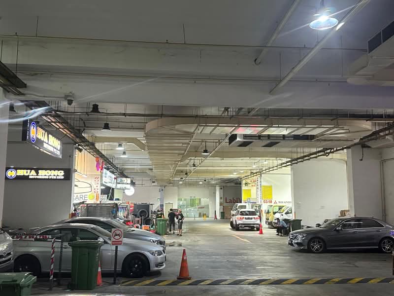 Wcega Plaza, 1 Bukit Batok Crescent, 2,562 sqft, Light Industrial (B1) For Sale, by Jerlyn Teng, 500222960 - Car Park - CommercialGuru.com.sg